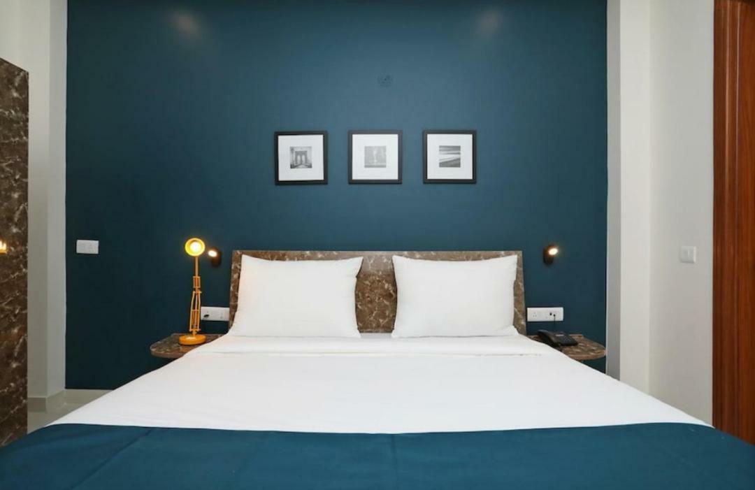 Hotel Galaxy Inn Gurgáon Kültér fotó